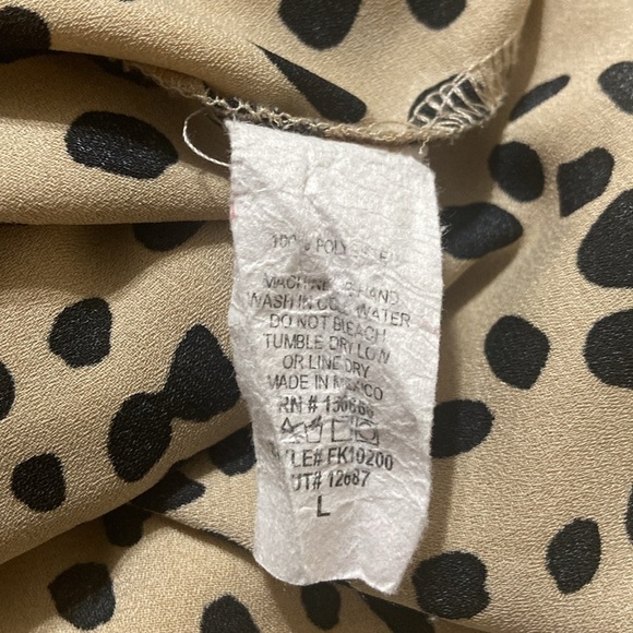 FREE KISSES SHIRT - Picture 7 of 7